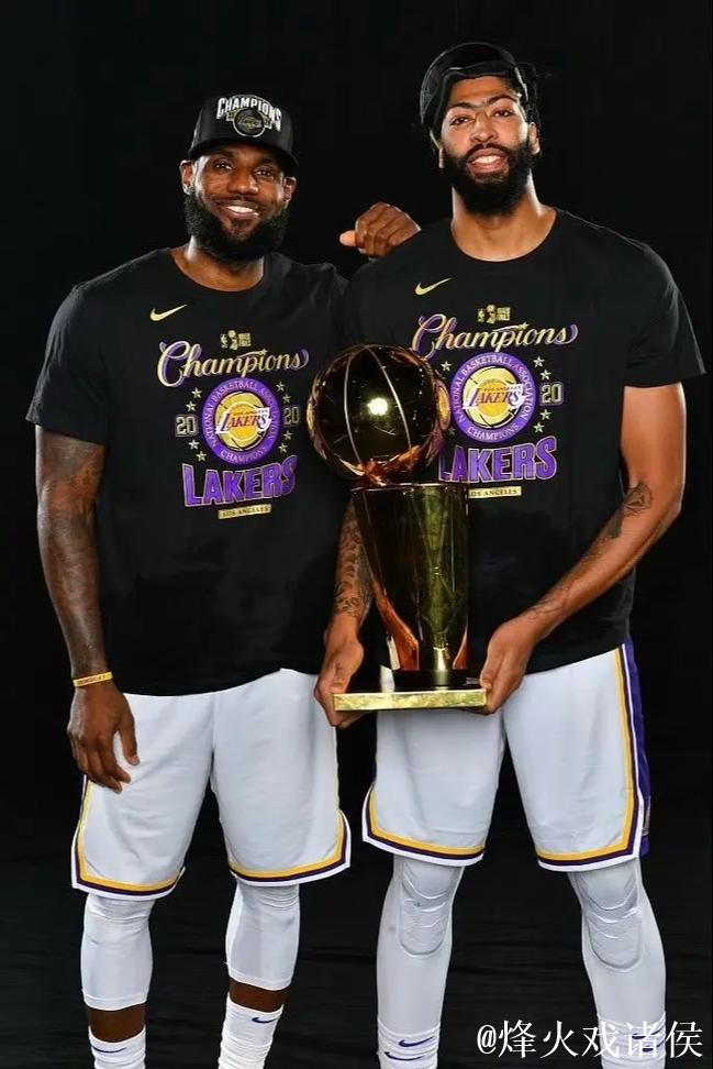 詹姆斯32+14+10浓眉31+9 湖人击败国王豪取三连胜